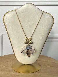 Collier doré : Pozo