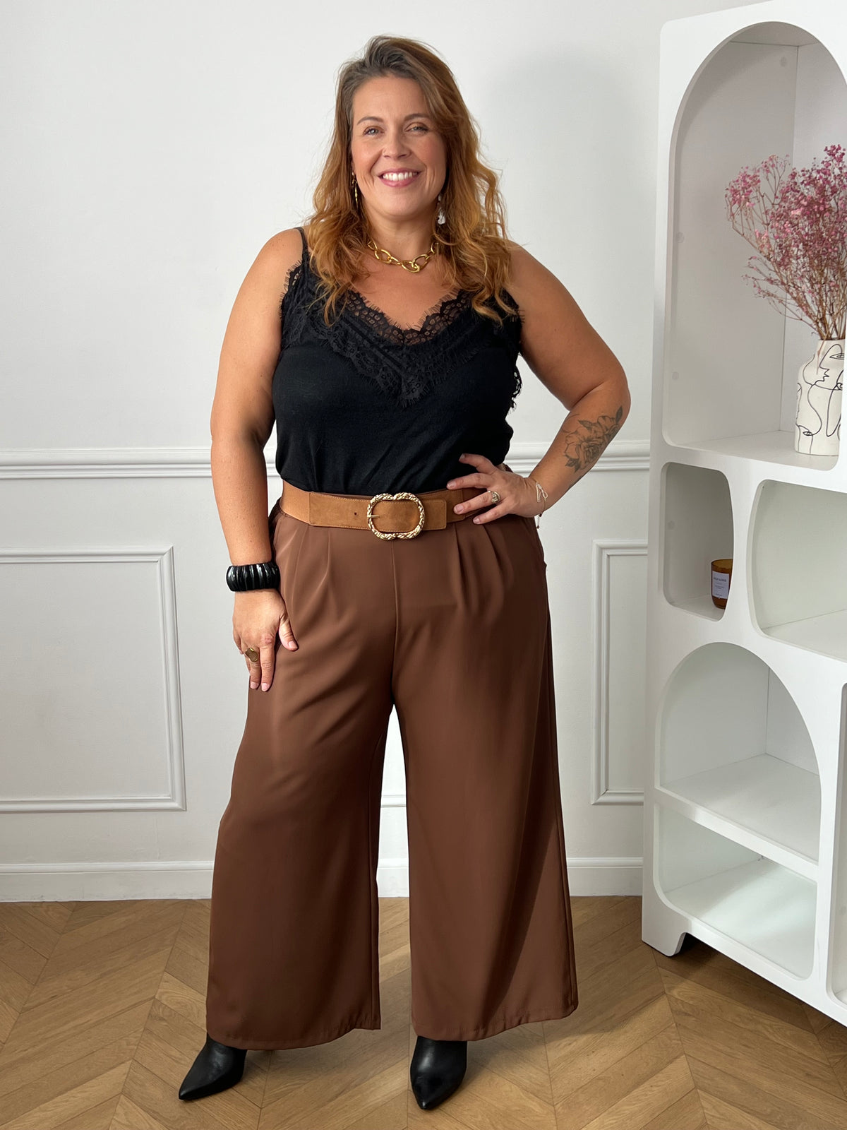 Black lace top: Maelie