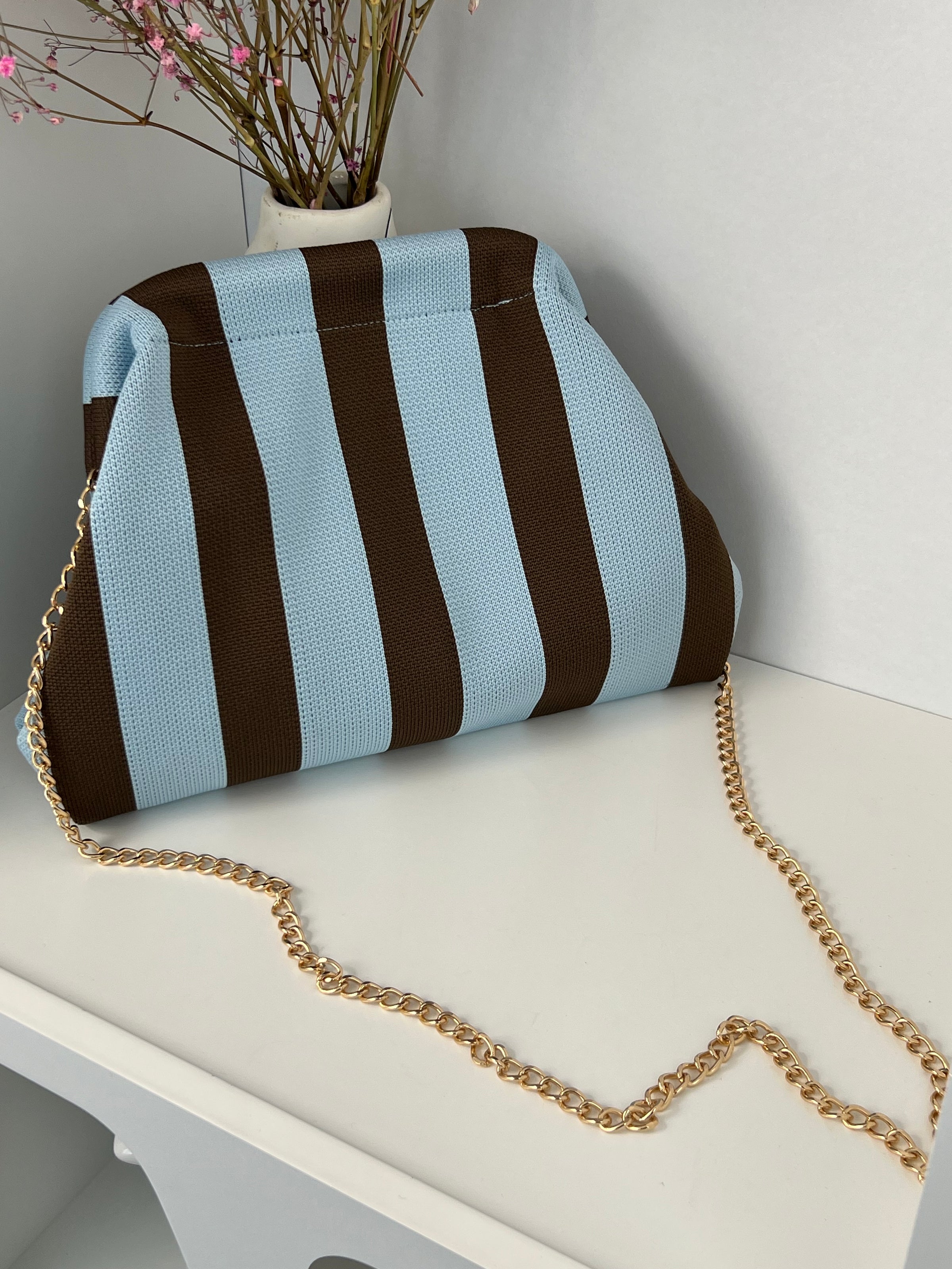 Brown and blue clutch bag: Kaly