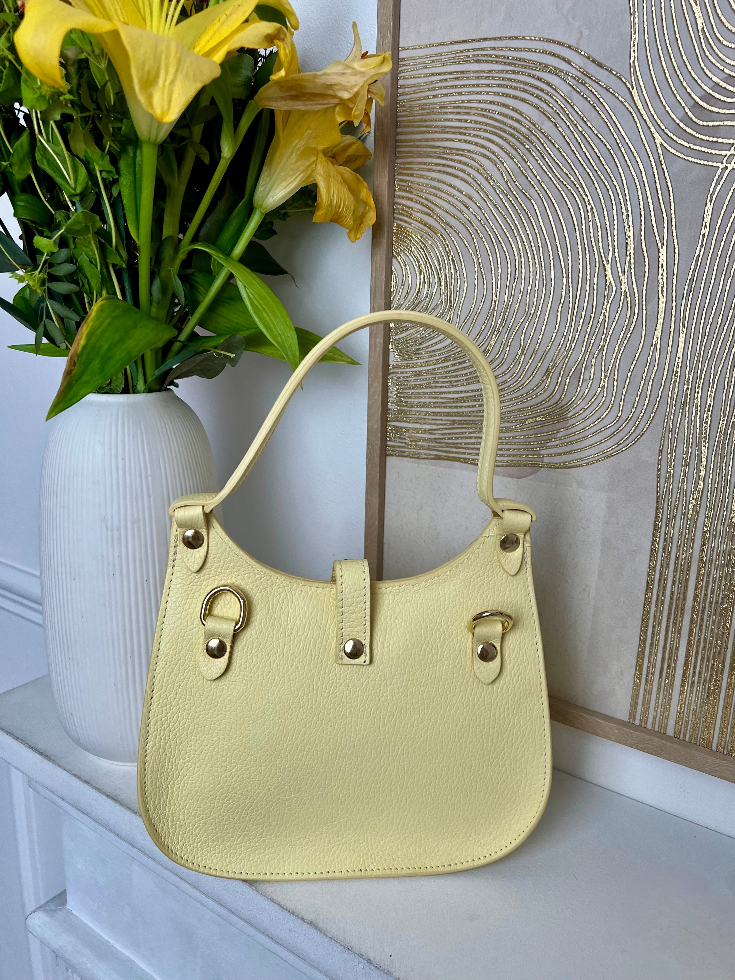 Yellow bag: Yelo