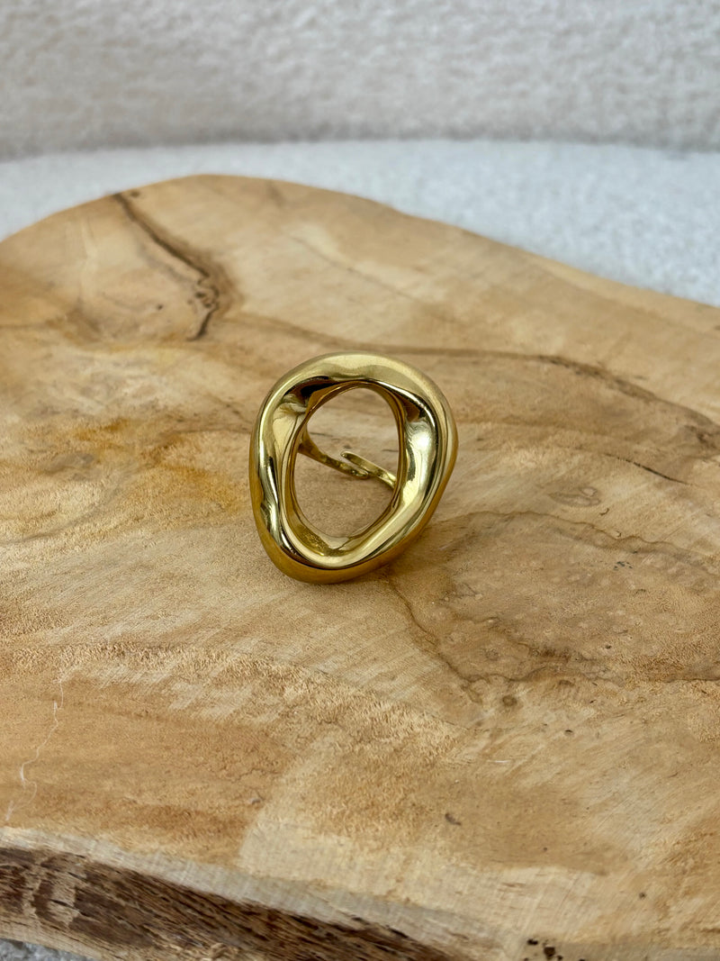 Bague dorée : Monika
