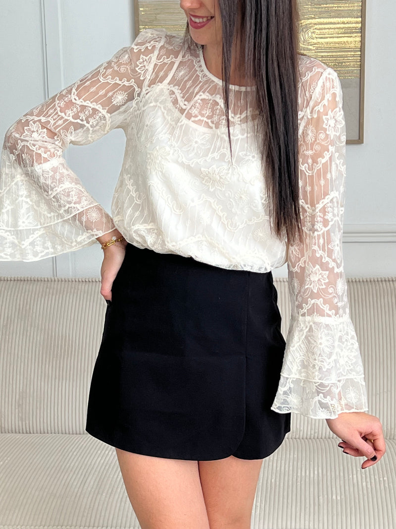 Blouse écrue avec dentelle : Belita