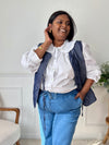 Apportez une touche d'élégance à votre garde-robe avec notre chemise écrue grande taille pour femme. Avec son col claudine en broderie, elle est parfaite pour toutes les occasions.&nbsp;