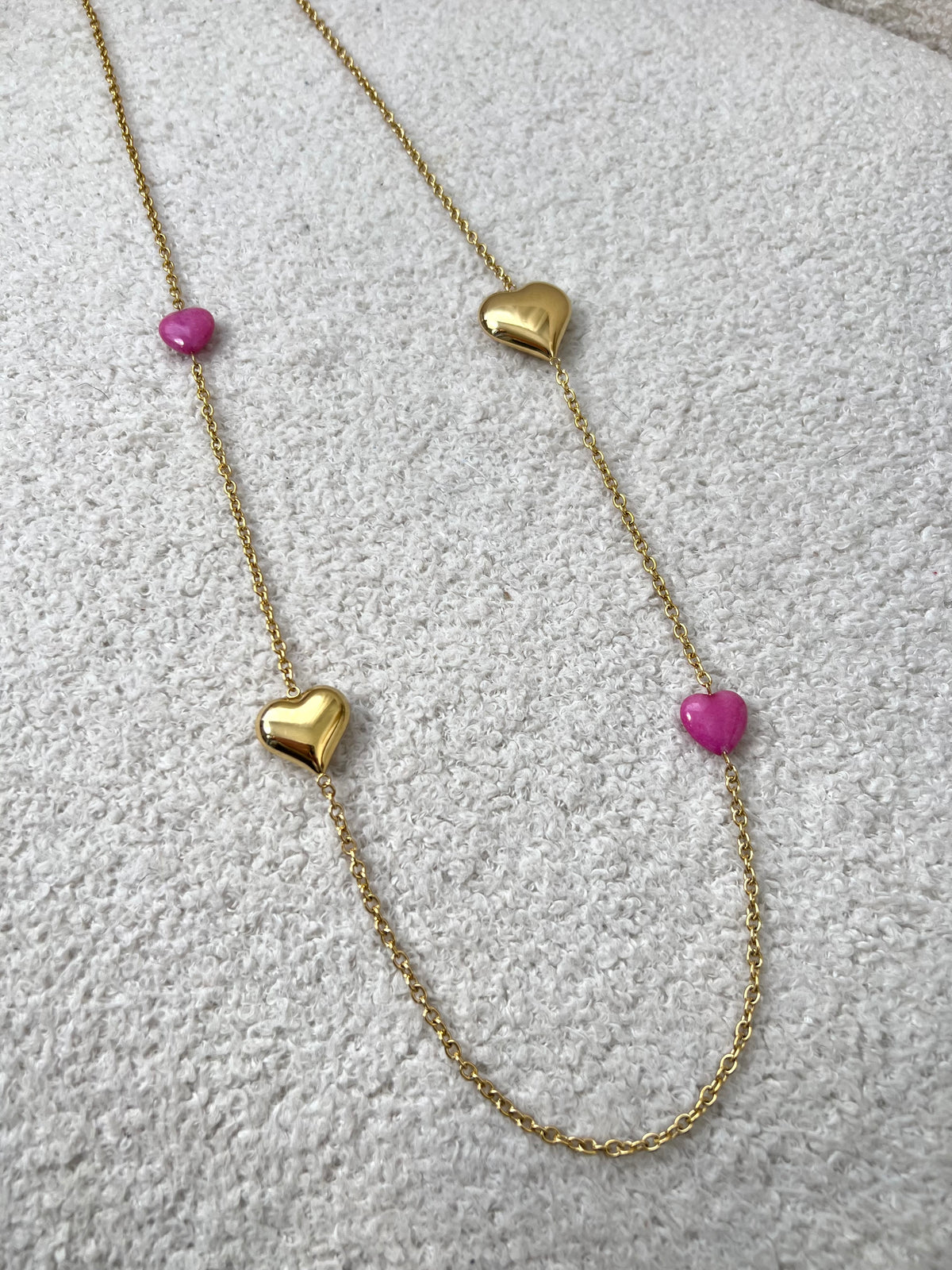 Collier long doré et violet : Faro