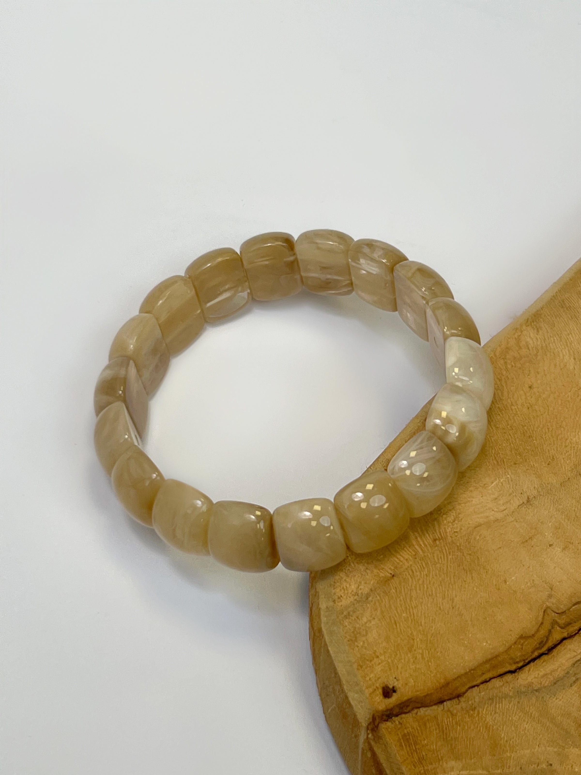 Beige bracelet: Maya