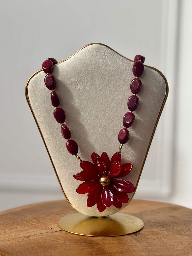 Collier rouge et doré