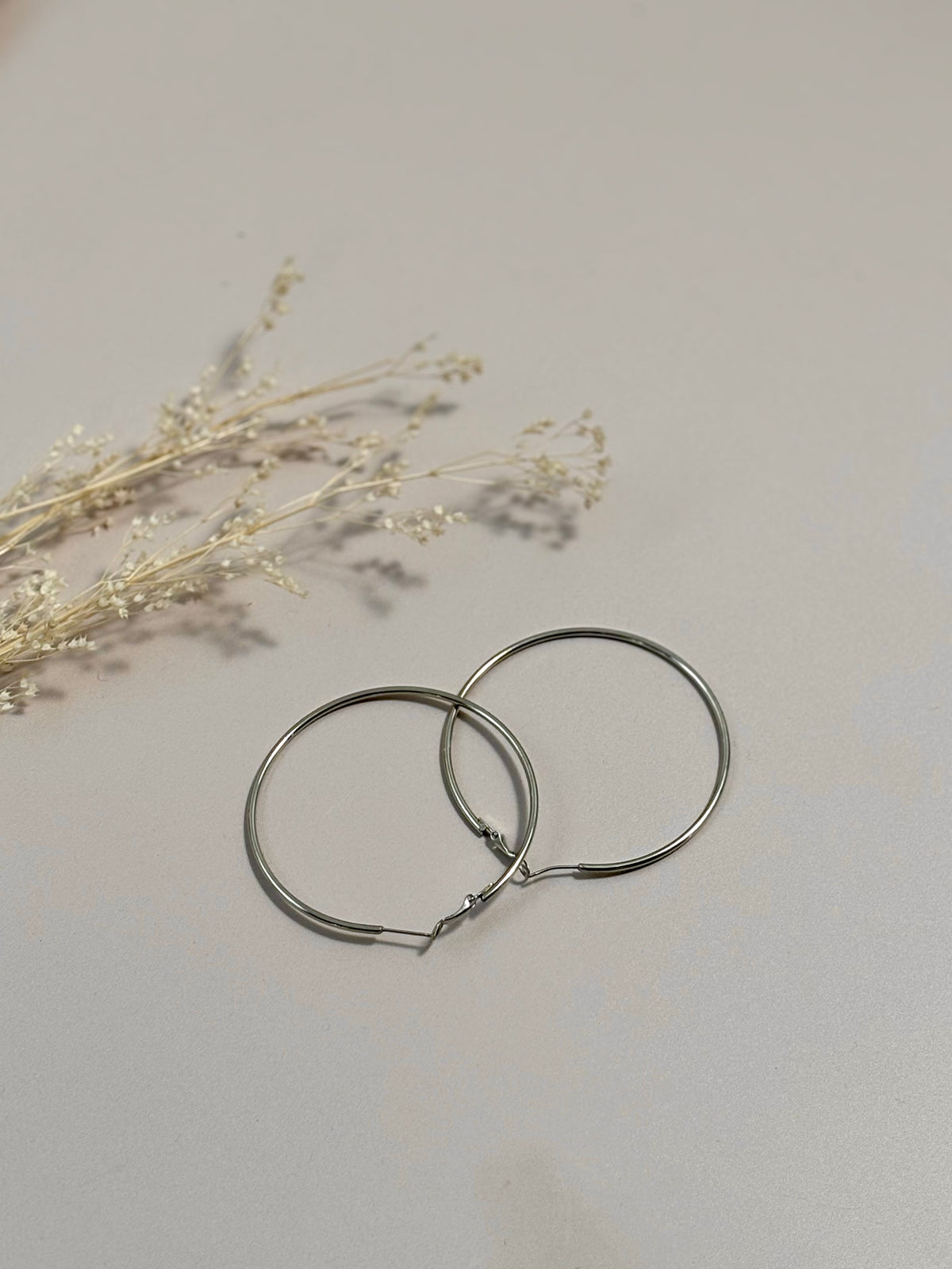 Boucles d’oreilles argentées : Aza