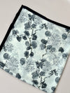 Foulard écru à motifs