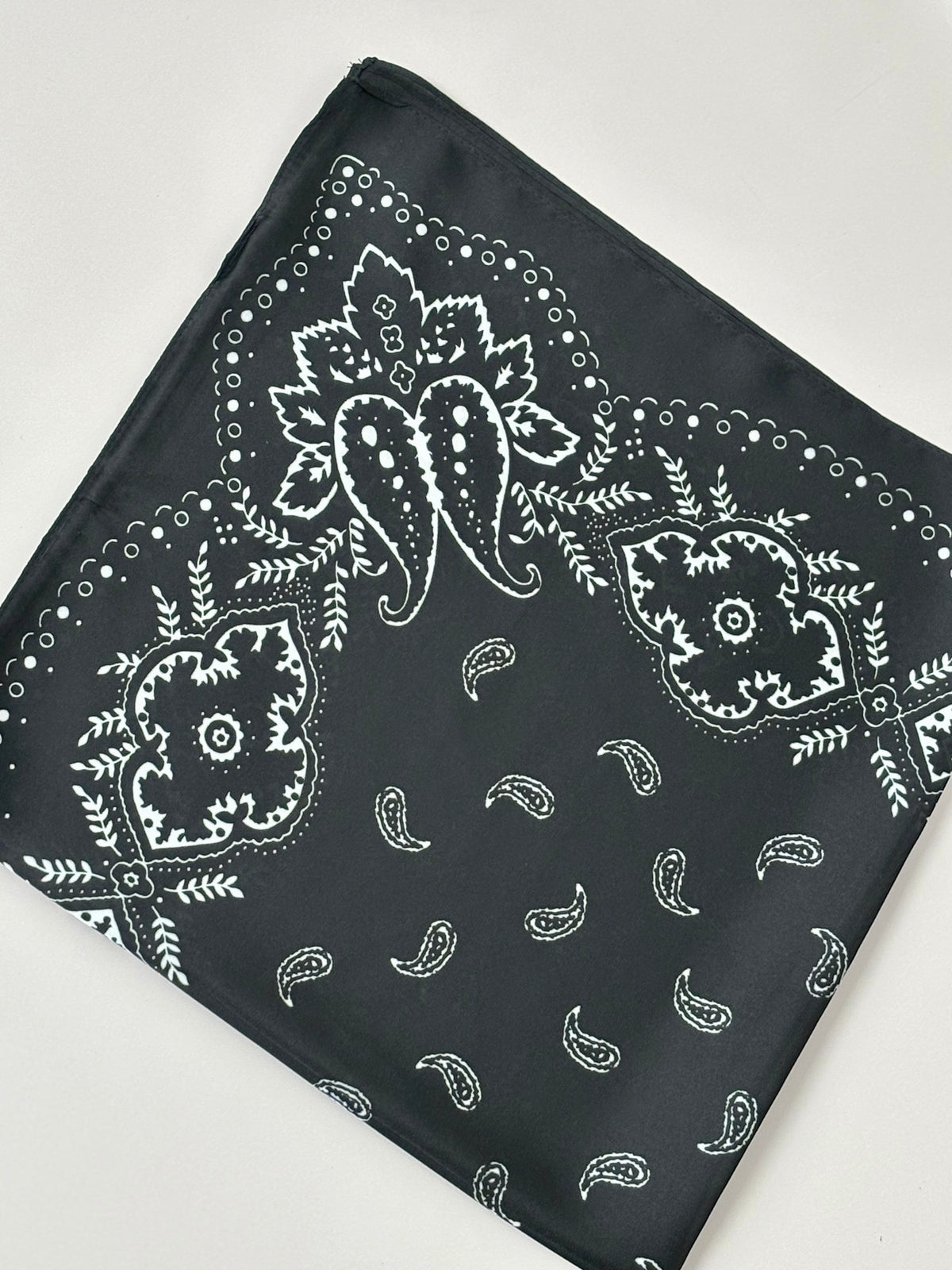 Foulard noir