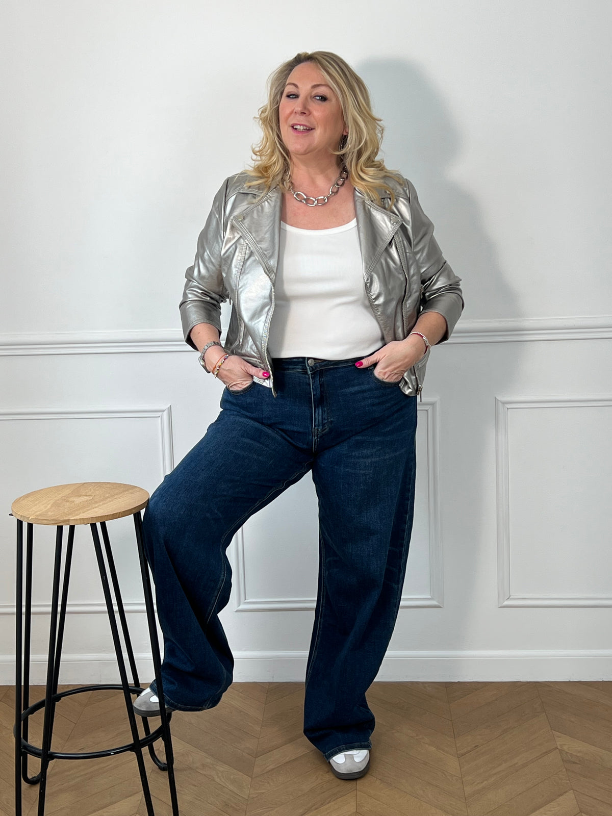 Jean barrel bleu foncé Tall grande taille femme – Isis | Loïcia