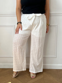 Pantalon curve écru 100% coton broderie élastique dos du 40/42 au 48/50 – Loïcia

