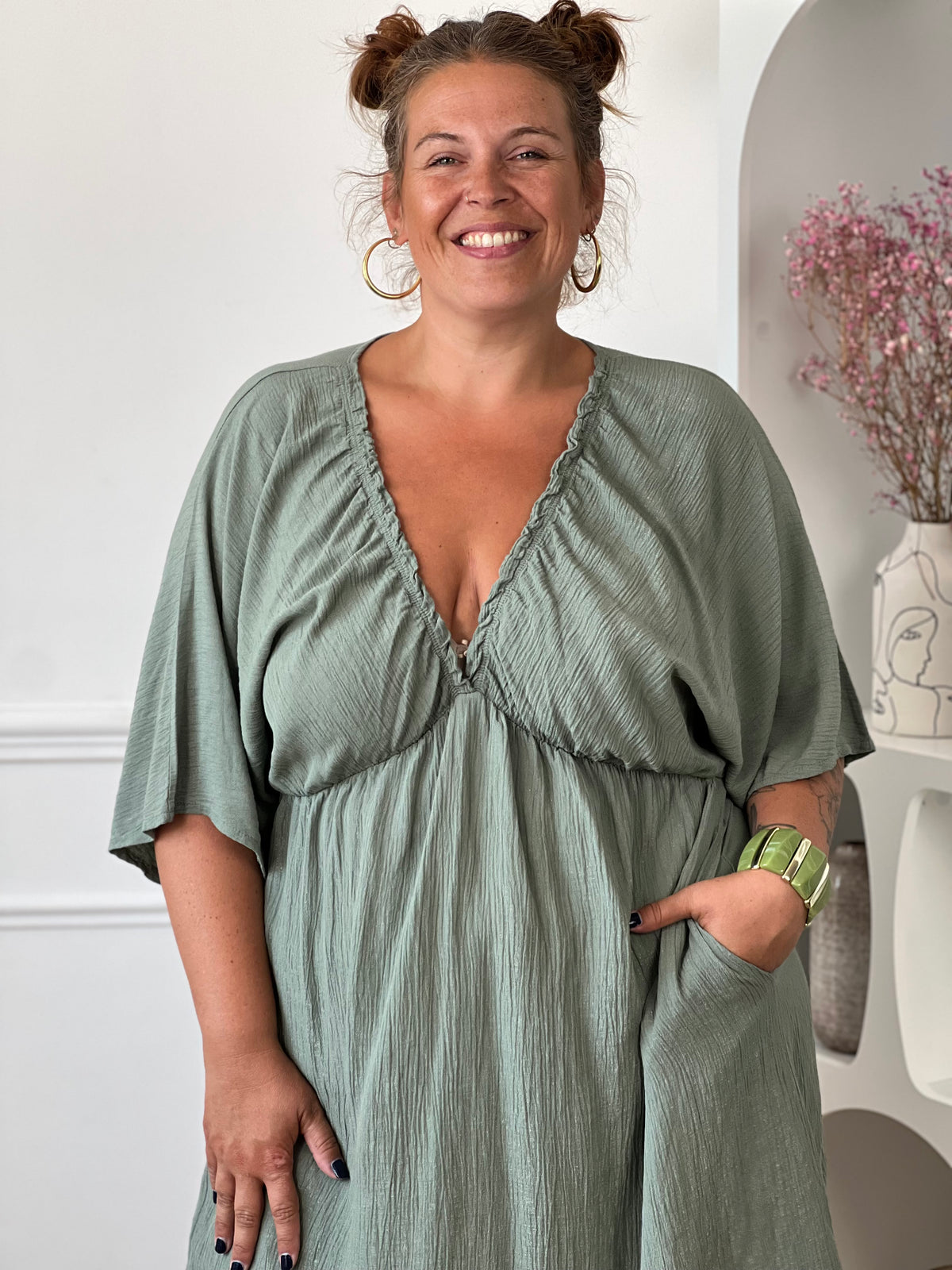 Robe grande taille femme kaki 100% viscose élastique taille unique 44/52 Made in Italy – Loïcia
