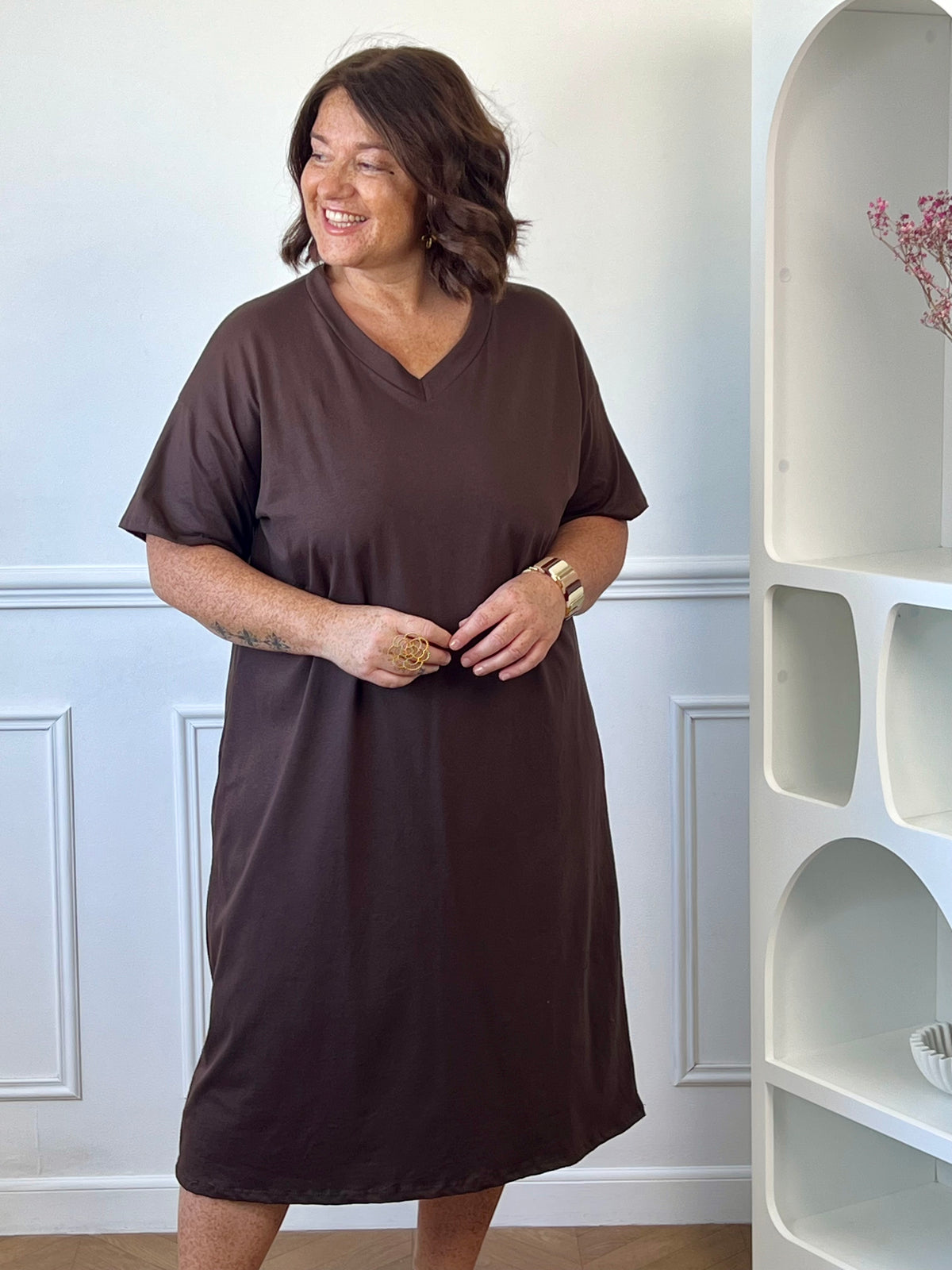 Robe grande taille coton col V dos dentelle dorée taille unique 44/52 – Loïcia
