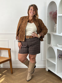 Short à carreaux marron beige camel grande taille femme – Yohan | Loïcia