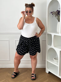 Short portefeuille à pois grande taille Elzie noir et blanc – Loïcia

