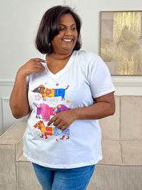 Offrez-vous un confort absolu et un style tendance avec notre tee-shirt écru grande taille Elalie ! Fabriqué en tissu doux, ce tee-shirt possède une illustration imprimée.