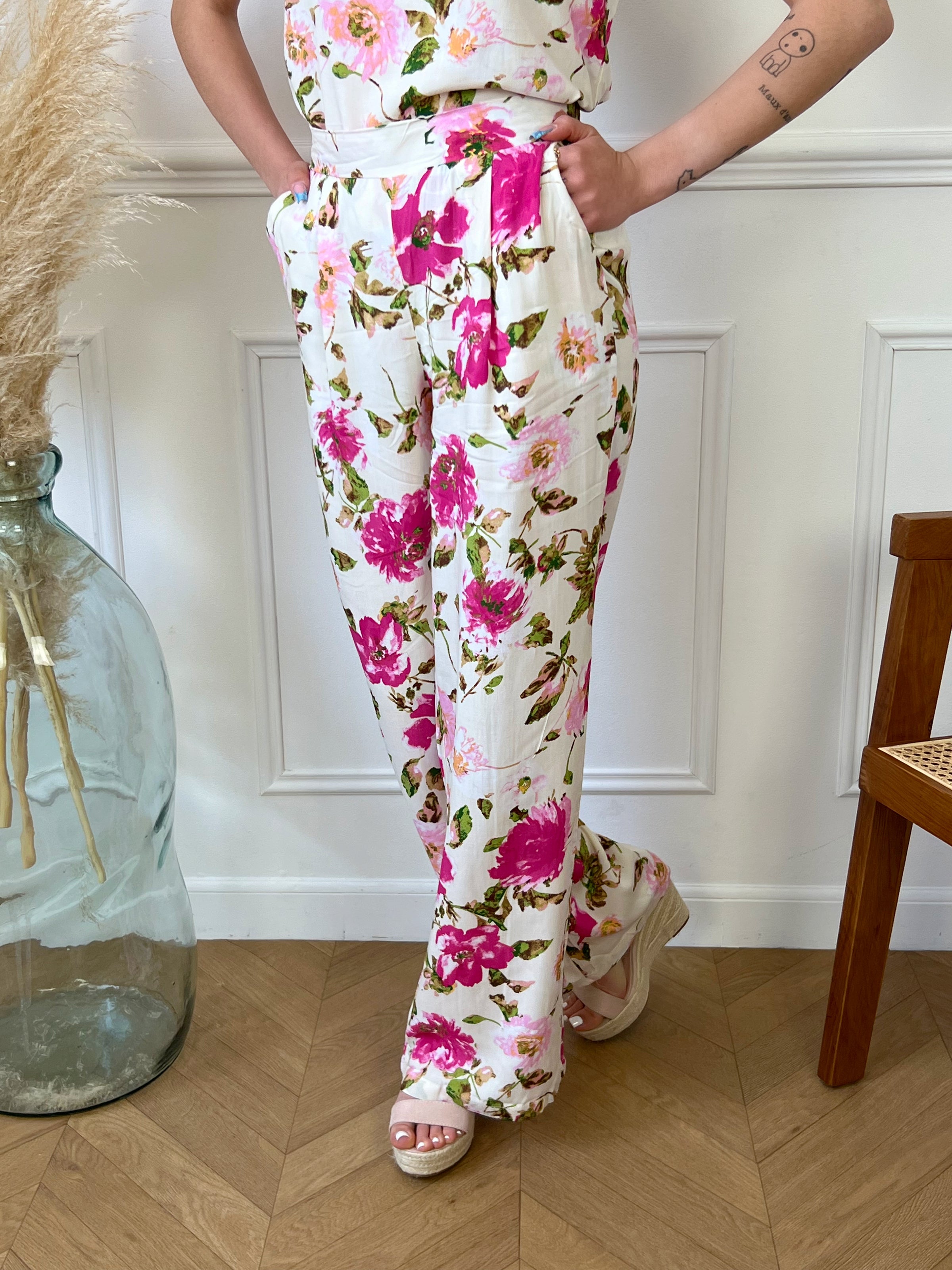 Pantalon colore fluide fleurie femme Loicia