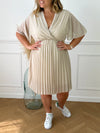 Robe courte fluide beige : Ophelie Curve