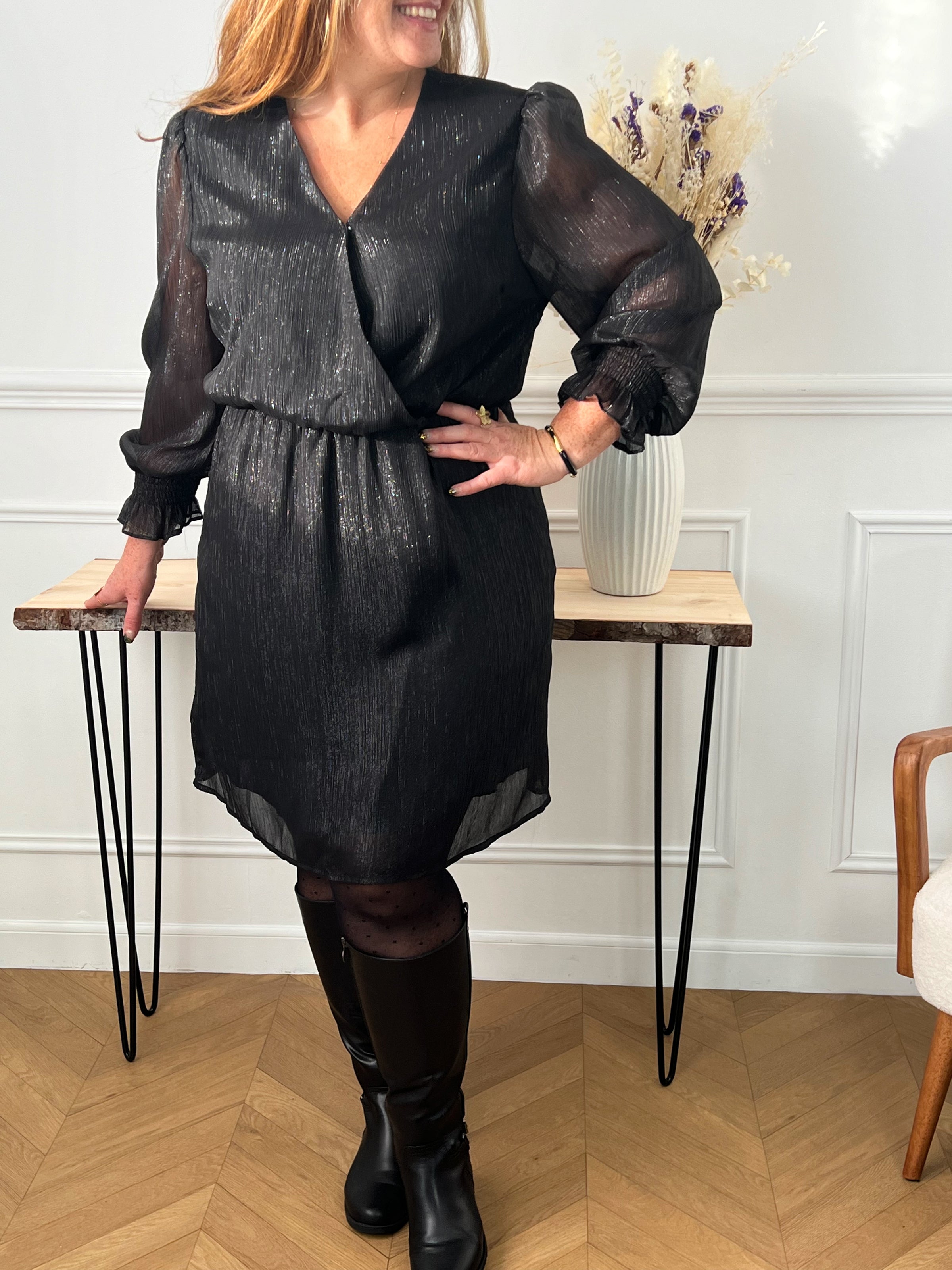 Robe courte noire et argentee grande taille Loicia