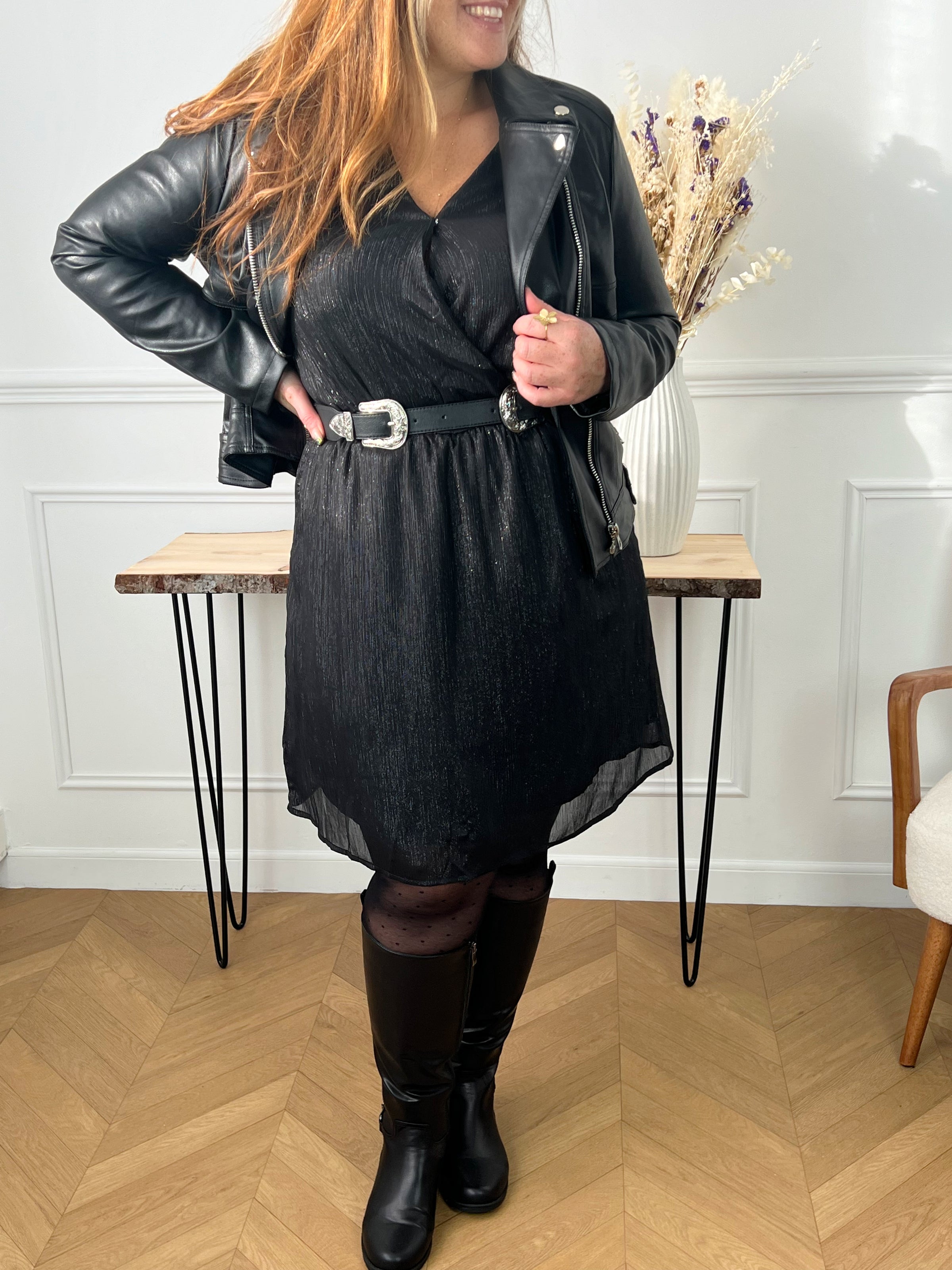Robe courte noire et argentee grande taille Loicia