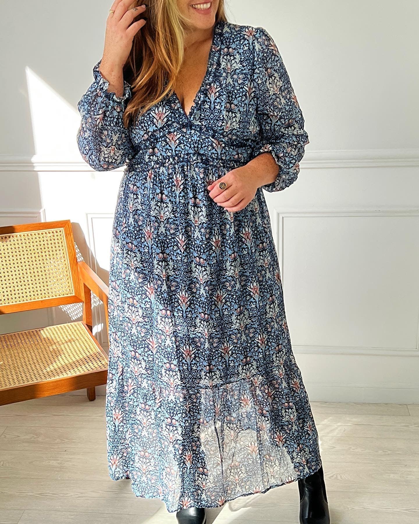 Robe longue bleue online fleurie