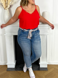 Top avec broderie rouge curve : Alexina